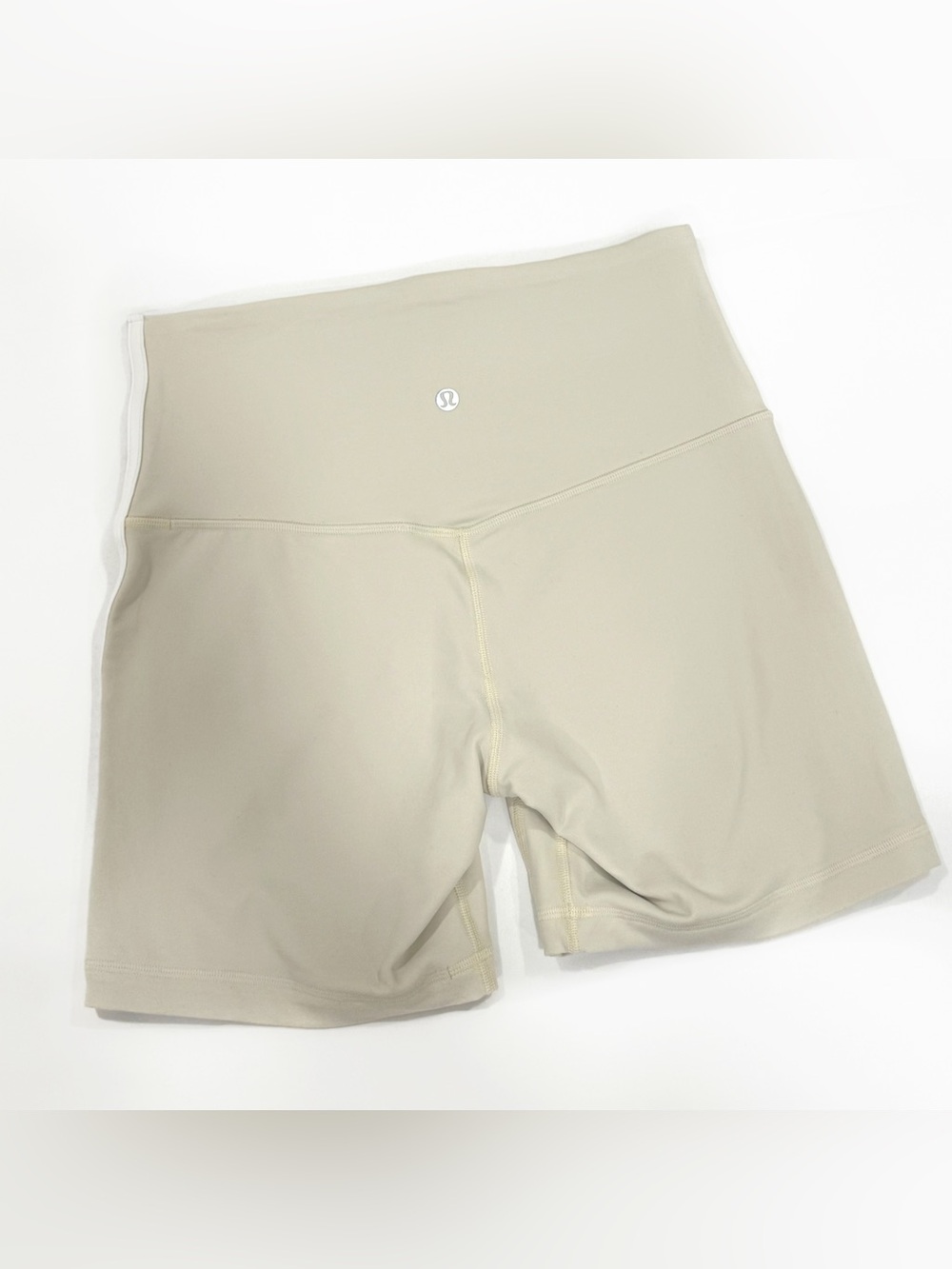 Lululemon athletica High-Rise Bike Shorts with Side Stripe in Bone | Size 8 - Picture 5 of 8